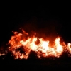 Osternachtsfeier u. Osterfeuer - osterfeuer3.jpg